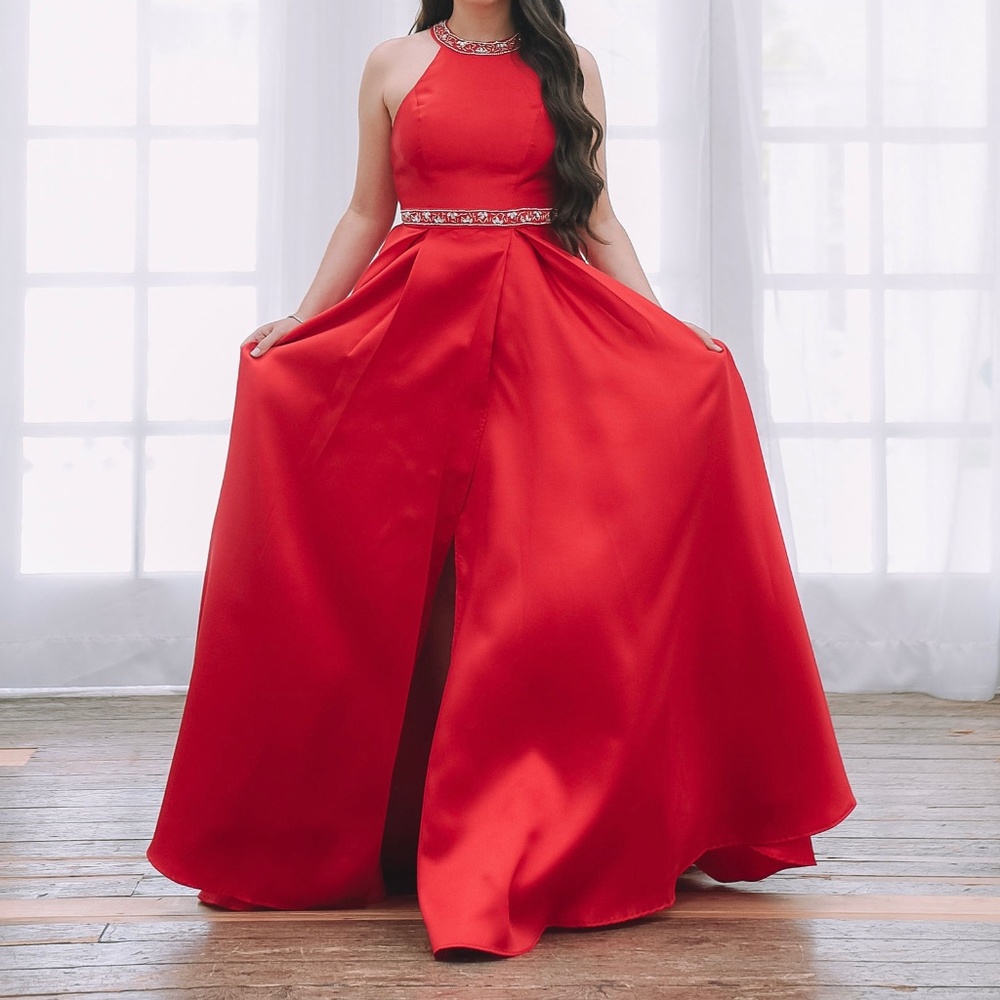 ‘Bee Darlin’ Evening Gown Dress Red